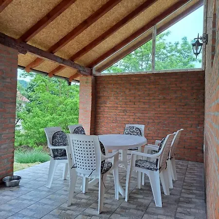 Vakantiehuis Vikendica Garaski Kutak