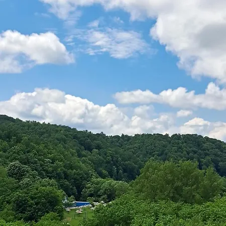 Vakantiehuis Vikendica Garaski Kutak