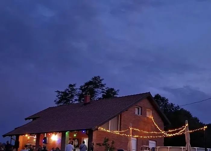 Vikendica Garaski Kutak Ferienhaus Aranđelovac